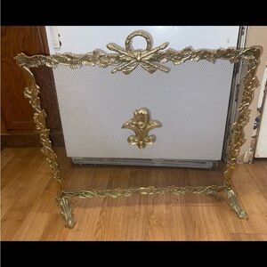 Antique Ornate Louis XVI French Provincial Fleur De Lis Brass Fireplace Screen